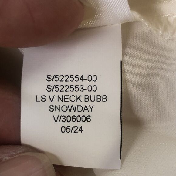 Banana Republic Factory Bubble Hem V-Neck Blouse Snow Day Size Medium NWT - Picture 16 of 16